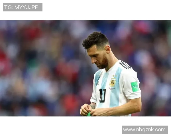 足球场上的高个子巨星盘点从空中霸主到进球机器 足球场上的高个子巨星盘点从空中霸主到进球机器