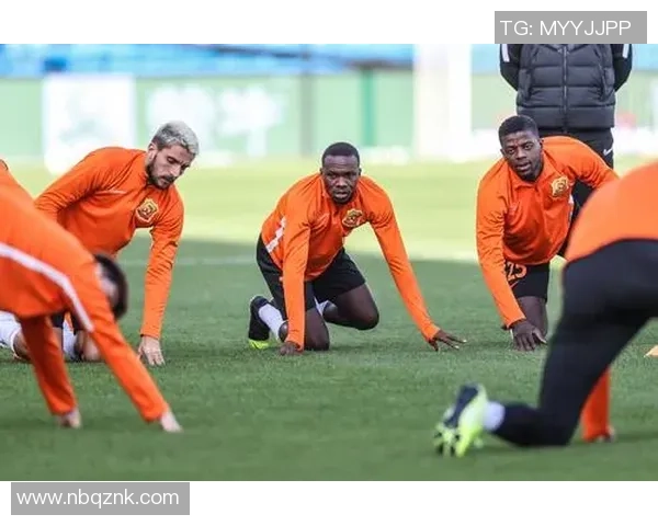 足球明星崛起之路：从少年梦想到全球顶级球员的奋斗历程